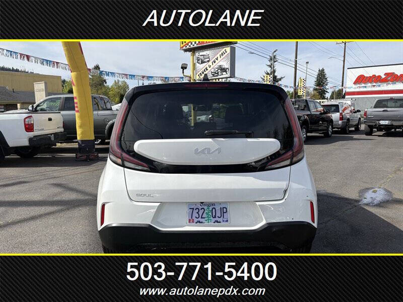 2023 Kia Soul LX