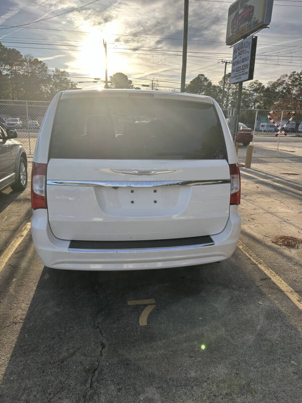 2013 Chrysler Town and Country Touring