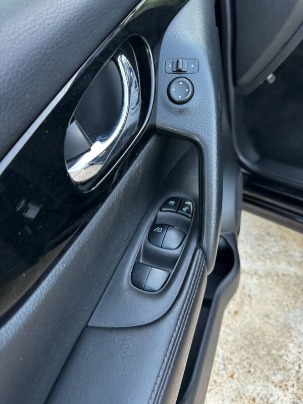 2021 Nissan Rogue Sport SV