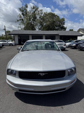 2008 Ford Mustang V6 Deluxe