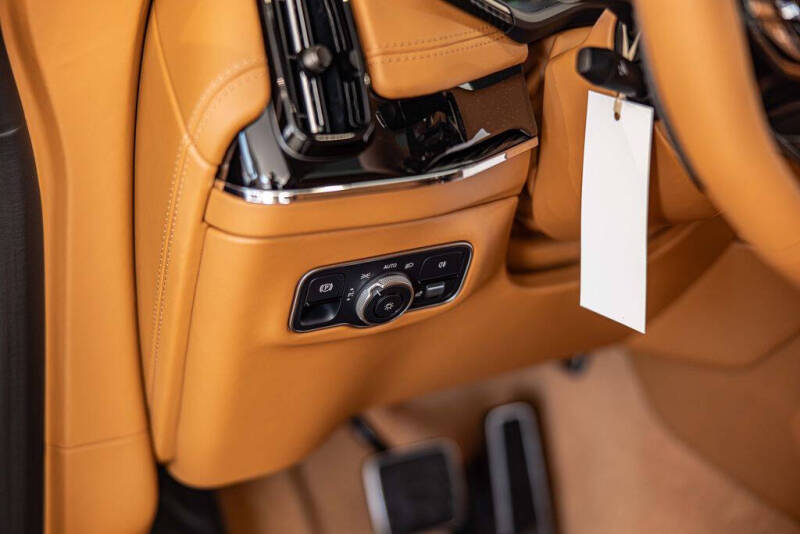 2026 Aston Martin DBX S