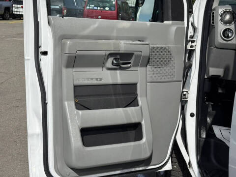 2013 Ford E-Series E-150