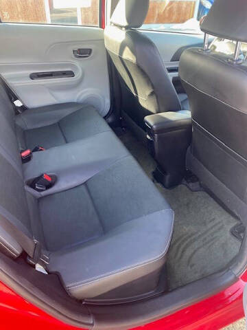 2014 Toyota Prius c Four