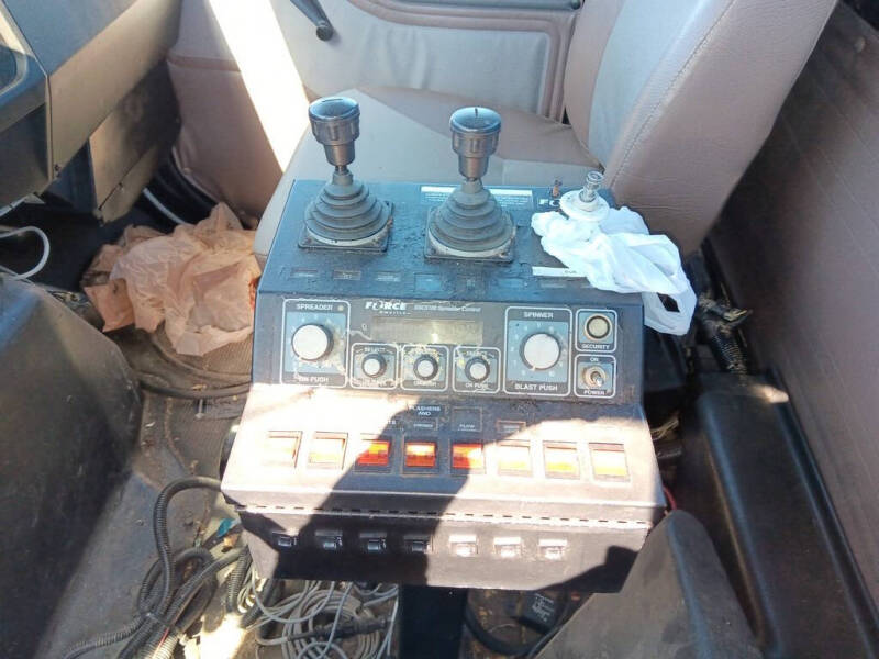 2002 International 999