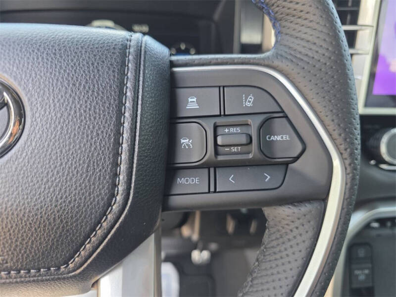 2025 Toyota Tundra Platinum HV