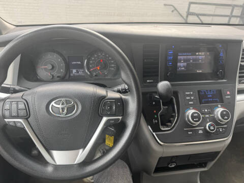 2015 Toyota Sienna L 7-Passenger