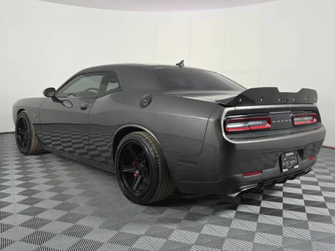 2016 Dodge Challenger SRT 392
