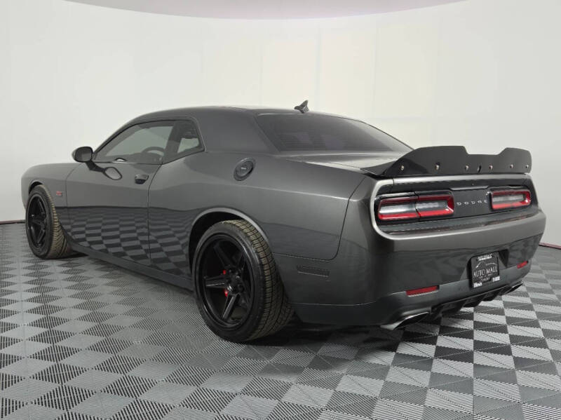 2016 Dodge Challenger SRT 392