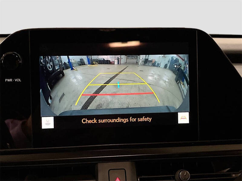 2024 Lexus UX 250h F SPORT Design