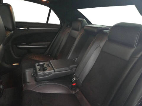 2012 Chrysler 300 SRT8