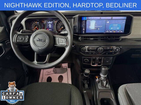 2025 Jeep Gladiator NightHawk