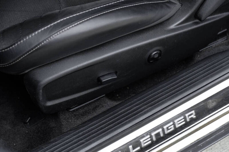 2015 Dodge Challenger SRT 392