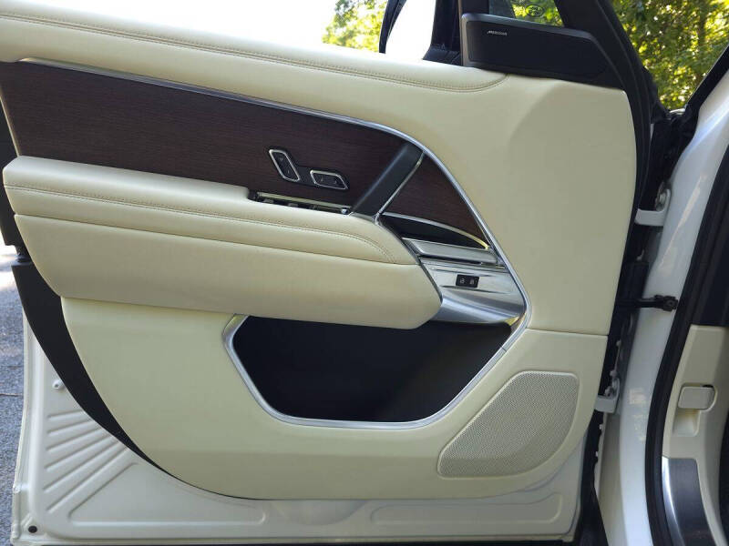 2023 Land Rover Range Rover P400 SE