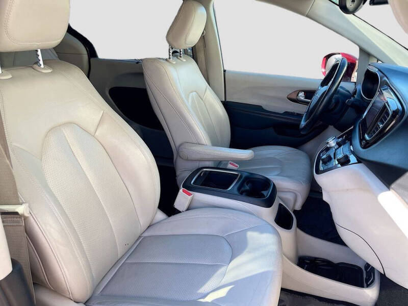 2018 Chrysler Pacifica Touring L Plus