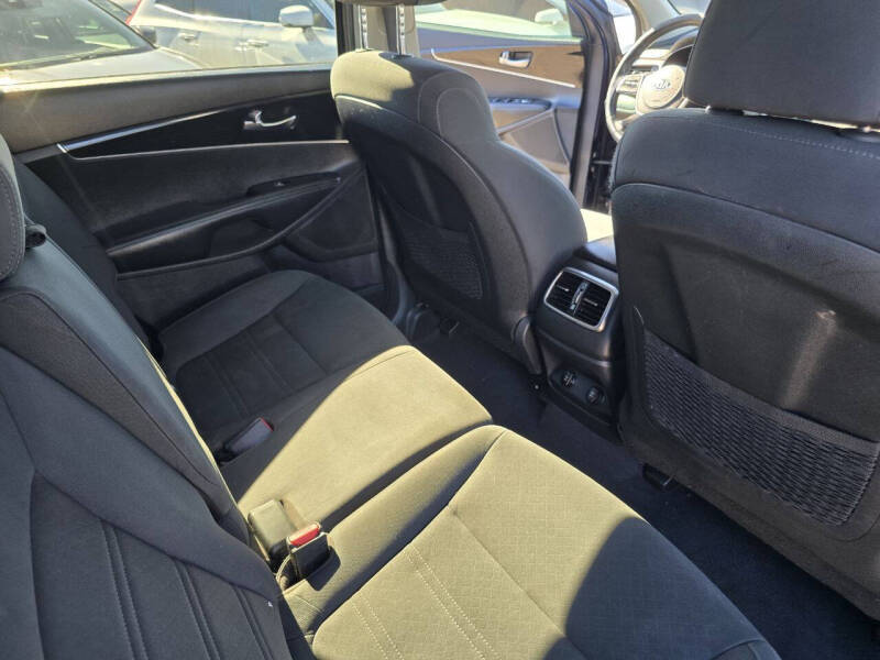 2020 Kia Sorento LX V6