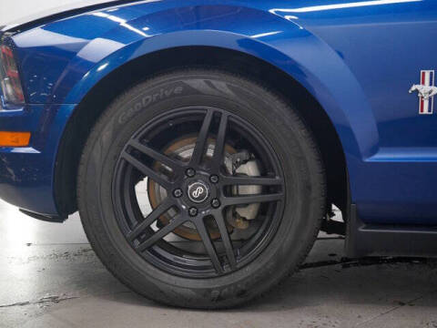 2007 Ford Mustang V6 Deluxe