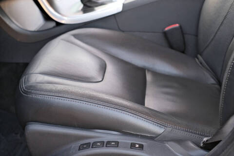 2015 Volvo V60 T5 Drive-E Premier Plus