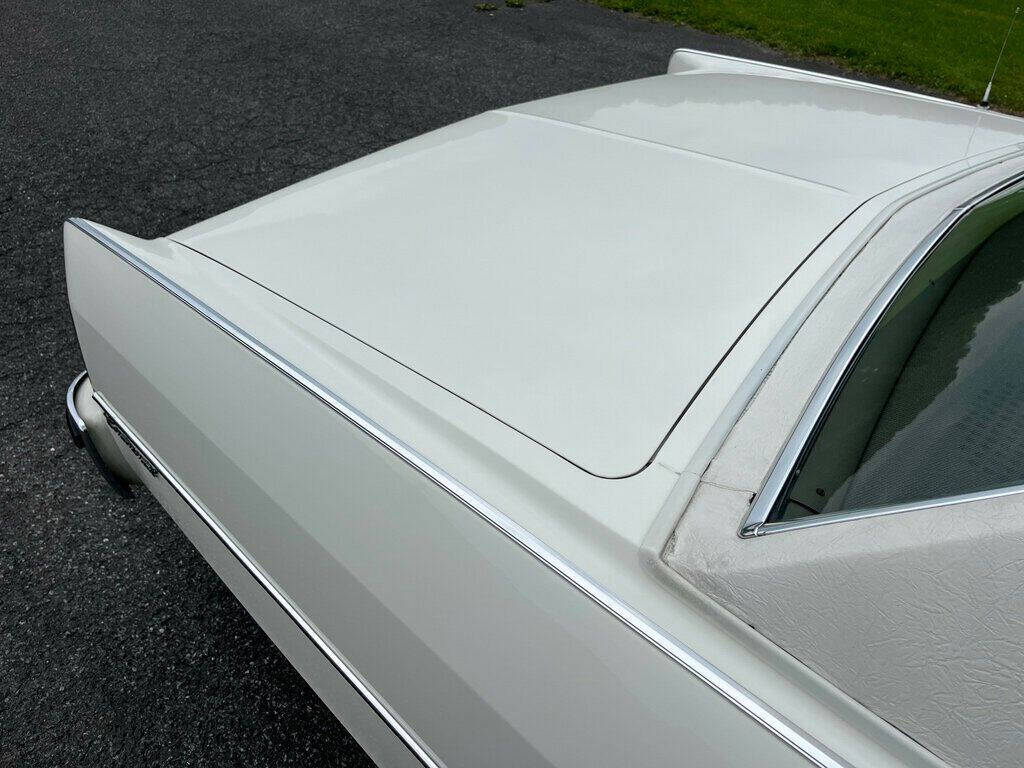 1976 Lincoln Continental 23