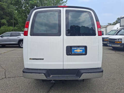 2025 Chevrolet Express 2500