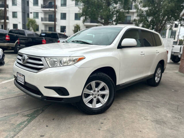 2012 Toyota Highlander for sale at Carmania in Panorama City, CA