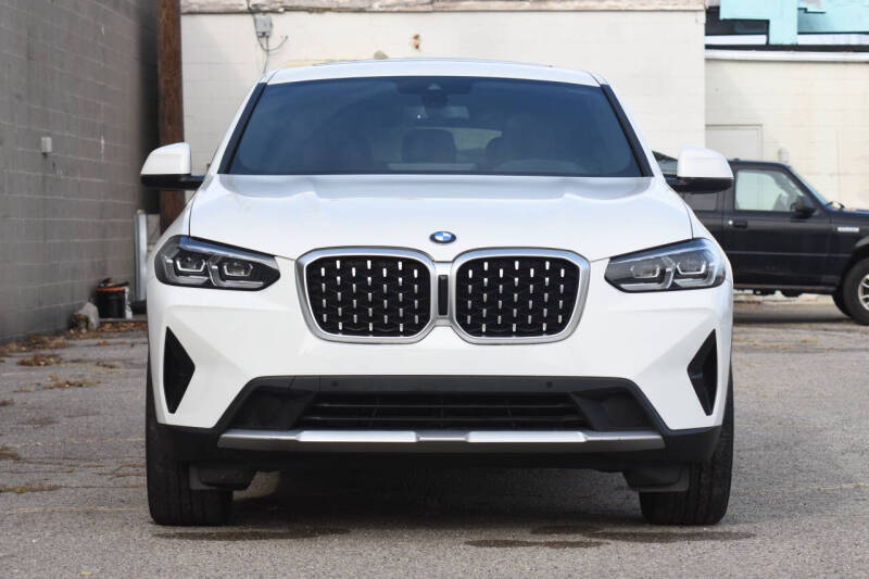 2023 BMW X4 xDrive30i