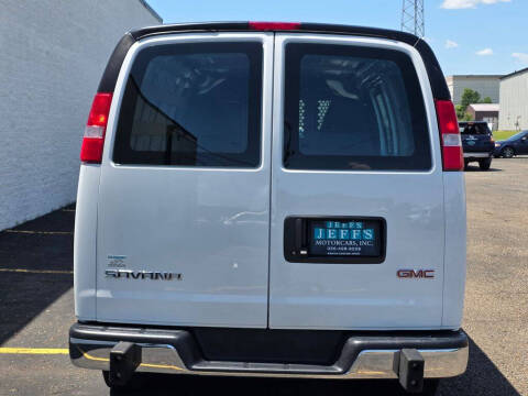 2025 GMC Savana 2500