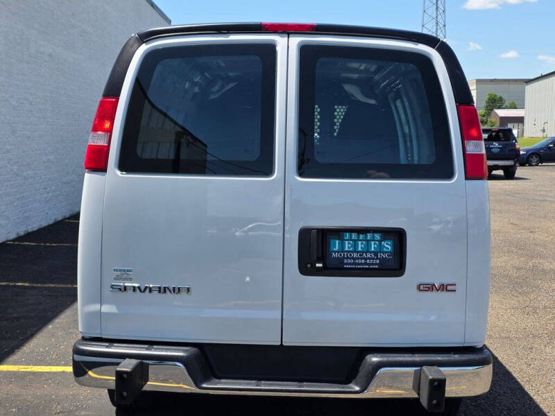 2025 GMC Savana 2500