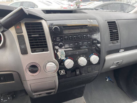 2012 Toyota Sequoia SR5