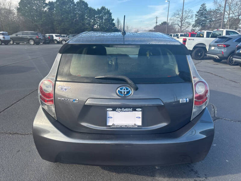 2012 Toyota Prius c Two