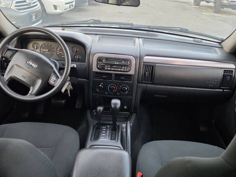 2003 Jeep Grand Cherokee Laredo