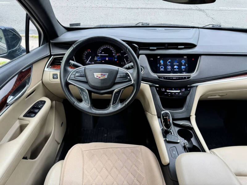 2017 Cadillac XT5 Luxury