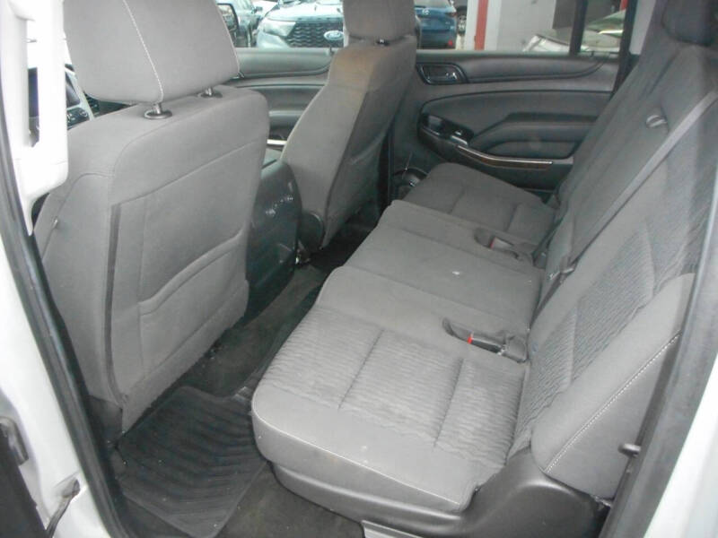 2016 Chevrolet Suburban LS