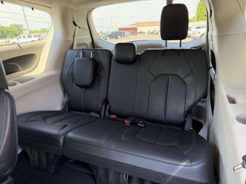 2021 Chrysler Pacifica Touring L