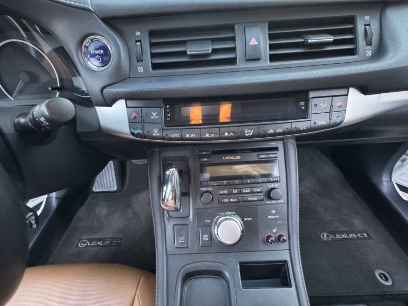 2011 Lexus CT 200h Premium