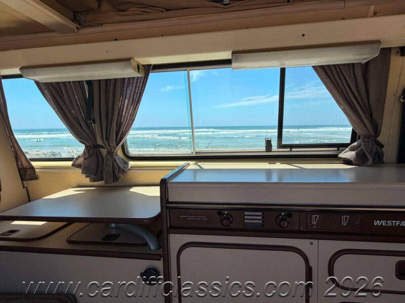 1984 Volkswagen Vanagon Camper