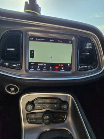 2020 Dodge Challenger SXT