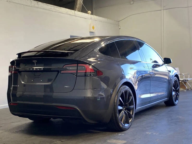 2017 Tesla Model X 75D