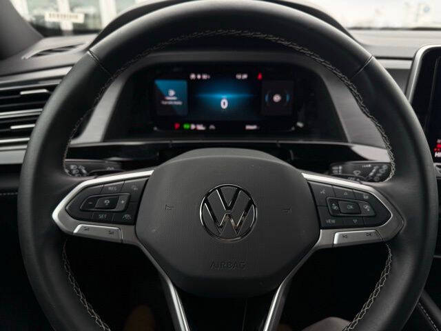 2025 Volkswagen Atlas Cross Sport SE 4Motion