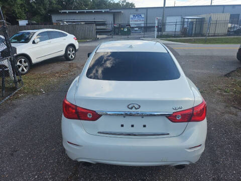 2015 Infiniti Q50 Premium