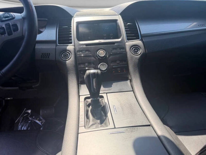 2013 Ford Taurus SEL
