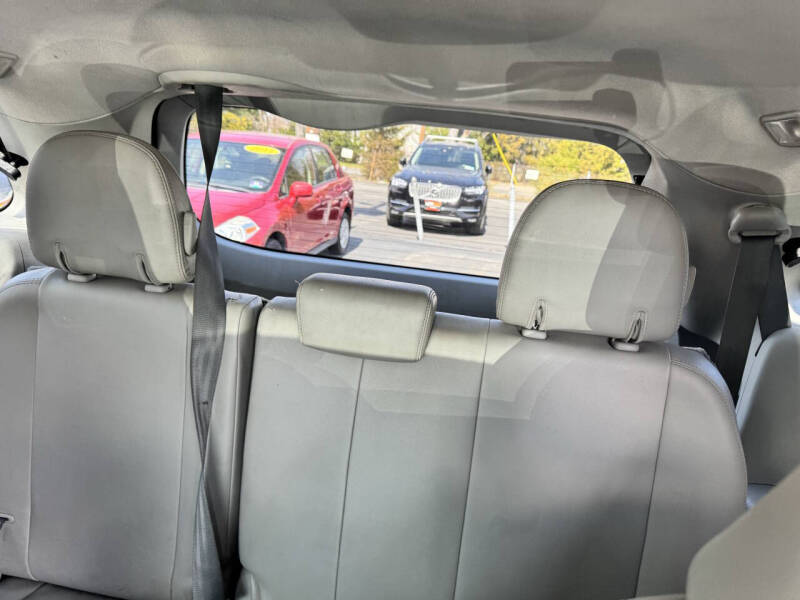 2011 Toyota Sienna XLE 7-Passenger