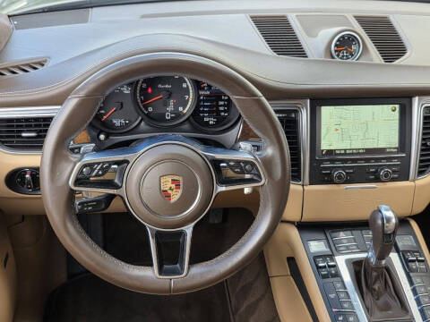 2016 Porsche Macan Turbo