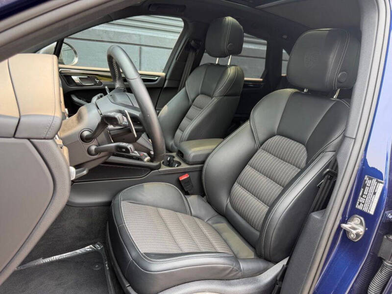 2026 Porsche Macan T