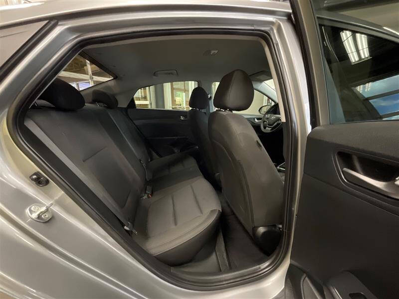 2022 Hyundai Accent SE