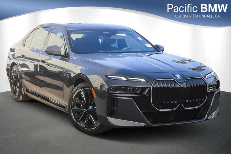 2025 BMW 7 Series 750e xDrive