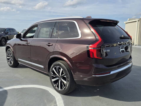 2025 Volvo XC90 B6 Core Bright Theme