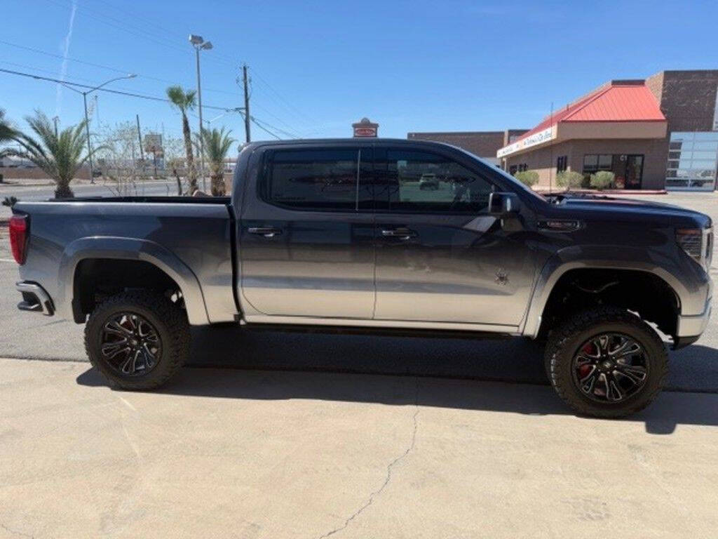 2023 GMC Sierra 1500 5