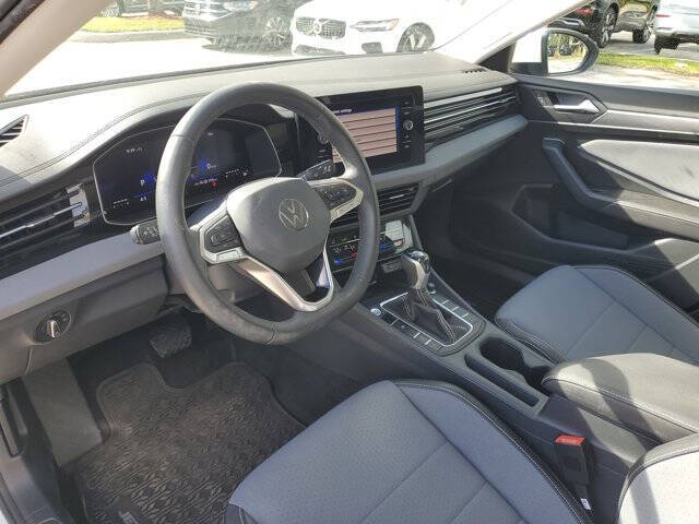 2025 Volkswagen Jetta SE