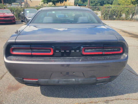 2015 Dodge Challenger SXT