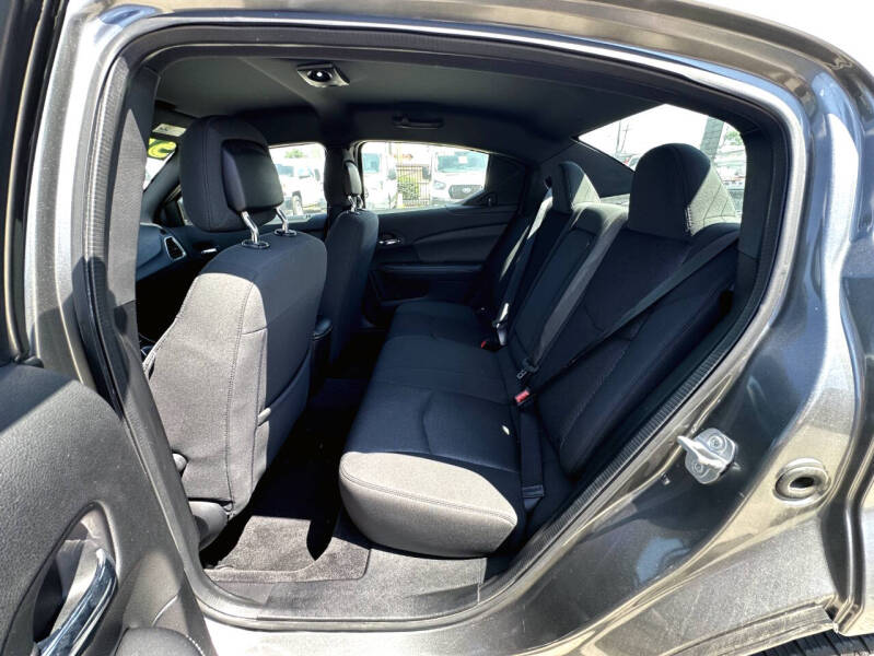 2012 Dodge Avenger SXT